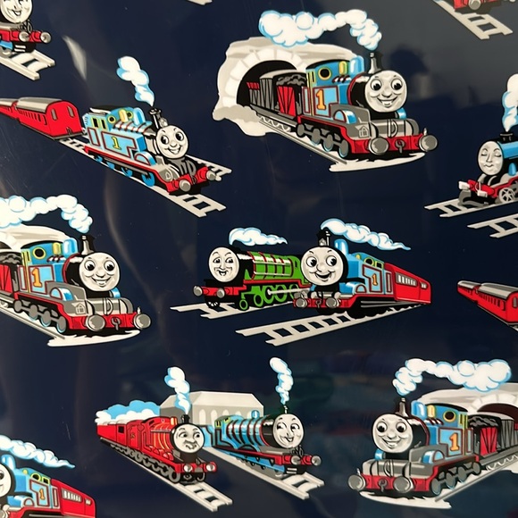 Thomas the Train hard sided luggage - Picture 4 of 8